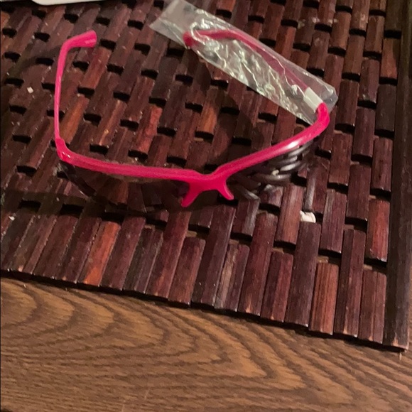 Original and new Michael Khors sunglasses - Picture 5 of 8